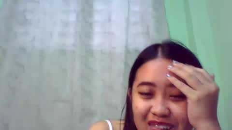 Snapshot of pinkish_shine chatting on 03.08.25 Hi  its me shine  online show from 03.08.25