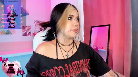 PINKK online show from 11.08.25