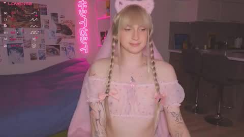 pinkvenom_ online show from 11.25.25