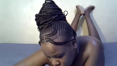 pinky_ebony13 online show from 04.26.26