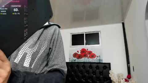 pinky_f00x online show from 06.08.26