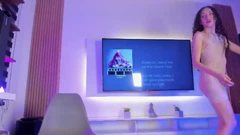 Snapshot of pinky_peach_ chatting on 06.22.26 Peachy online show from 06.22.26