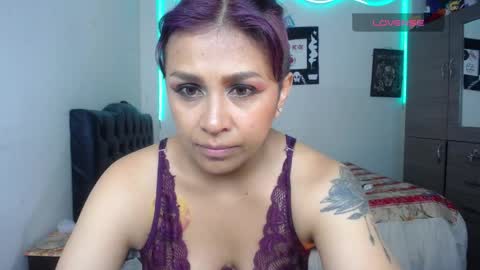 VIOLETA LOPEZ online show from 04.05.26