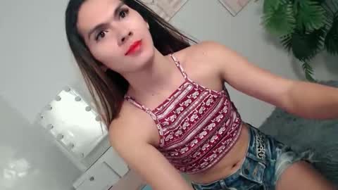 pinky_web03 online show from 12.19.25