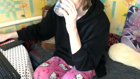 Snapshot of pinochetti chatting on 01.17.26 Incubus online show from 01.17.26