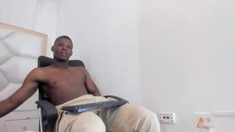 Snapshot of pipeking20 chatting on 02.18.26 P I P E online show from 02.18.26