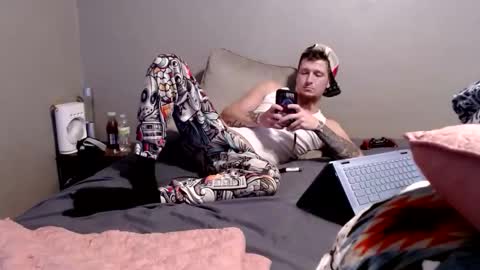 Snapshot of pippylongdickin chatting on 11.24.25 pippylongdickin online show from 11.24.25