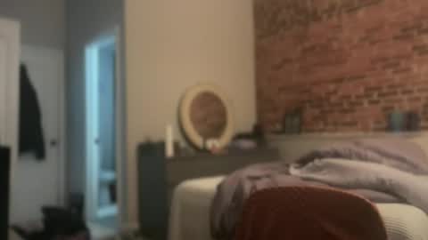 Snapshot of pirdybirdyxo chatting on 10.31.25 pirdybirdyxo online show from 10.31.25