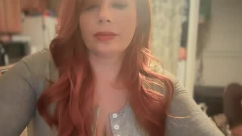 Snapshot of pirdybirdyxo chatting on 11.05.25 pirdybirdyxo online show from 11.05.25