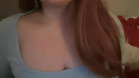 Snapshot of pirdybirdyxo chatting on 11.22.25 pirdybirdyxo online show from 11.22.25