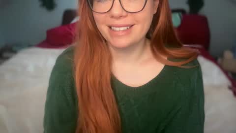 Snapshot of pirdybirdyxo chatting on 02.16.26 pirdybirdyxo online show from 02.16.26