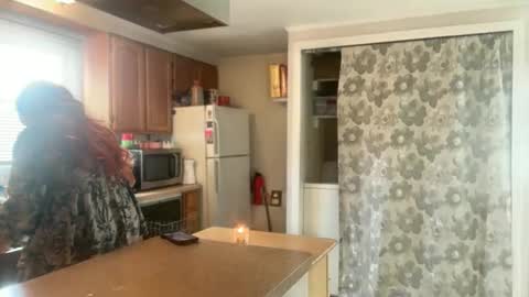 Snapshot of pirdybirdyxo chatting on 02.17.26 pirdybirdyxo online show from 02.17.26