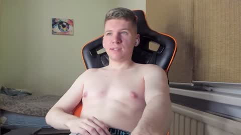 Snapshot of pirremeow chatting on 12.22.24 Pierre online show from 12.22.24