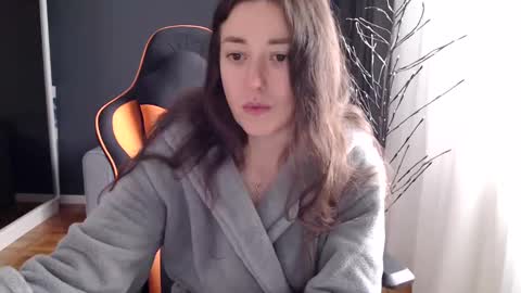 Snapshot of piscesgirl06 chatting on 12.11.24 piscesgirl06 online show from 12.11.24