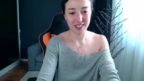 Snapshot of piscesgirl06 chatting on 01.10.25 piscesgirl06 online show from 01.10.25