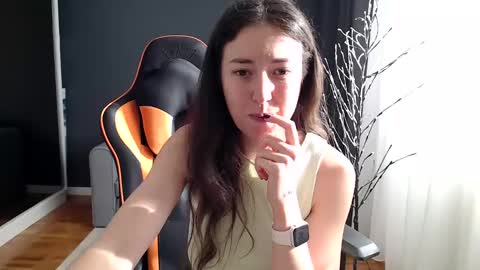 Snapshot of piscesgirl06 chatting on 01.28.25 piscesgirl06 online show from 01.28.25