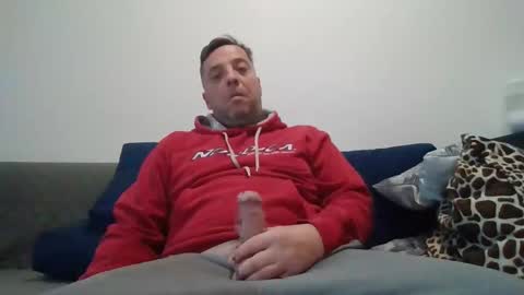 Snapshot of pislezg1 chatting on 12.05.25 pislezg1 online show from 12.05.25