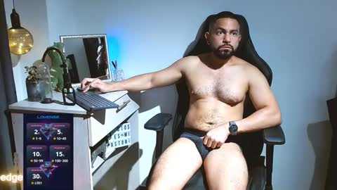 Snapshot of piter_berlin chatting on 02.19.25 piter berlin online show from 02.19.25