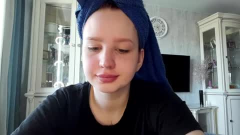 Caroline online show from 04.29.26