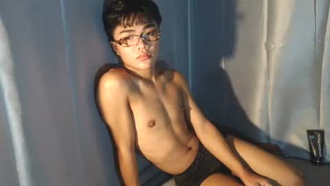 Snapshot of pixie_hugecock chatting on 07.12.26 jay online show from 07.12.26
