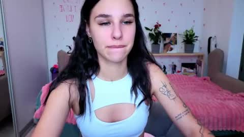 Molly online show from 06.08.26