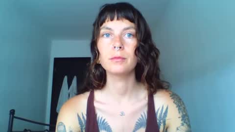 Snapshot of pixiecatfairy chatting on 09.20.25 pixiecatfairy online show from 09.20.25