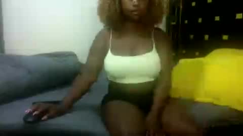 Snapshot of pixietease1 chatting on 06.19.26 pixietease1 online show from 06.19.26