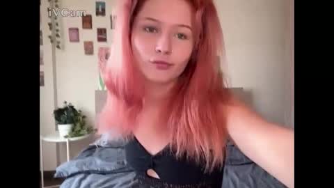 Snapshot of pixieyes0n chatting on 03.20.26 Daryl online show from 03.20.26