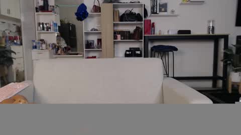 plasticgirll online show from 01.11.25