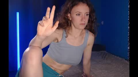 Snapshot of play_me_softly chatting on 02.02.25 play_me_softly online show from 02.02.25