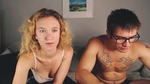 Snapshot of play_me_softly chatting on 09.09.25 play_me_softly online show from 09.09.25