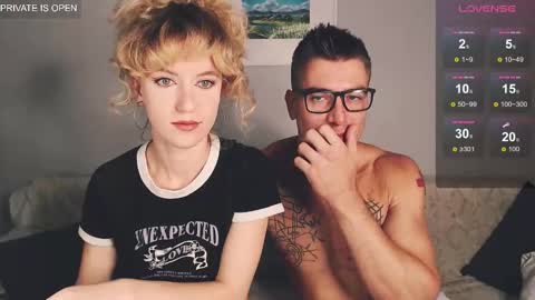 Snapshot of play_me_softly chatting on 09.10.25 play_me_softly online show from 09.10.25