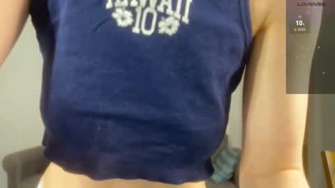 Snapshot of play_me_softly chatting on 12.15.25 play_me_softly online show from 12.15.25