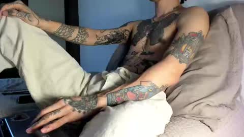 Snapshot of playboi_carti01 chatting on 11.09.25 Carti online show from 11.09.25