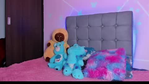 Snapshot of playboy_bunnyy chatting on 09.18.25 playboy_bunnyy online show from 09.18.25