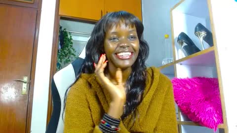 Snapshot of playboytit chatting on 12.21.24 playboytit online show from 12.21.24