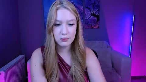 Sophie online show from 11.19.25