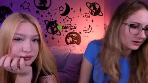Snapshot of playful_sophie chatting on 05.14.26 Sophie online show from 05.14.26