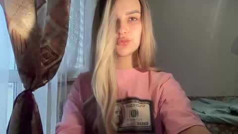 Mia online show from 10.01.25