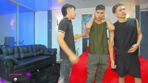   online show from 02.05.26