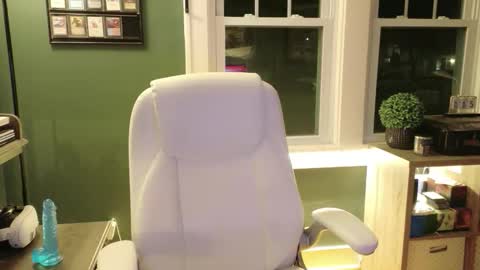 Snapshot of playwithbrittany chatting on 12.14.25 playwithbrittany online show from 12.14.25