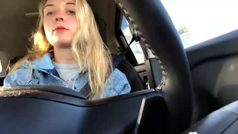 Snapshot of pleasemesami chatting on 10.26.25 pleasemesami online show from 10.26.25