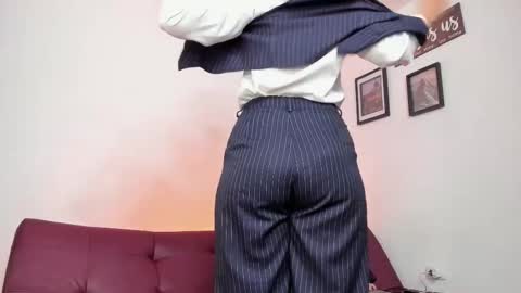 Snapshot of pleasurecompany chatting on 10.24.25 sergio natalie online show from 10.24.25