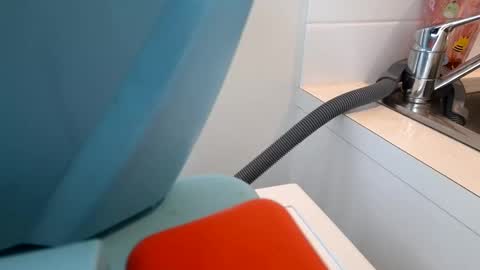 Snapshot of pleasuremypussyyy chatting on 12.20.24 X online show from 12.20.24