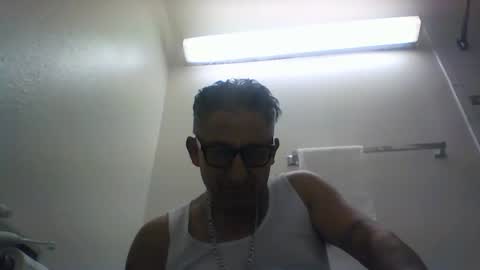Snapshot of plmbrob chatting on 01.26.25 plmbrob online show from 01.26.25