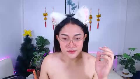 Ploysai online show from 04.28.26