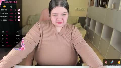 Snapshot of plum_pie__ chatting on 01.17.26 Alice online show from 01.17.26