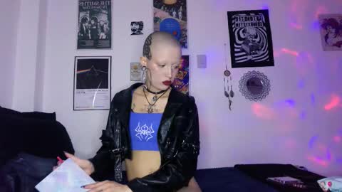    online show from 11.15.25