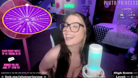 Snapshot of plutoprincess69 chatting on 03.28.26 Pluto Princess online show from 03.28.26