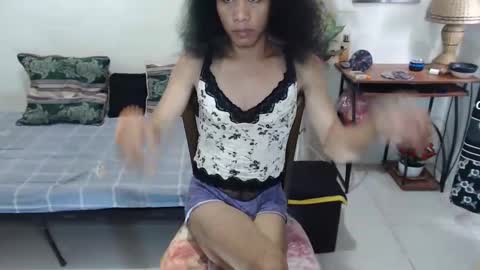 Snapshot of pocabigshane chatting on 03.10.25 SHANE online show from 03.10.25